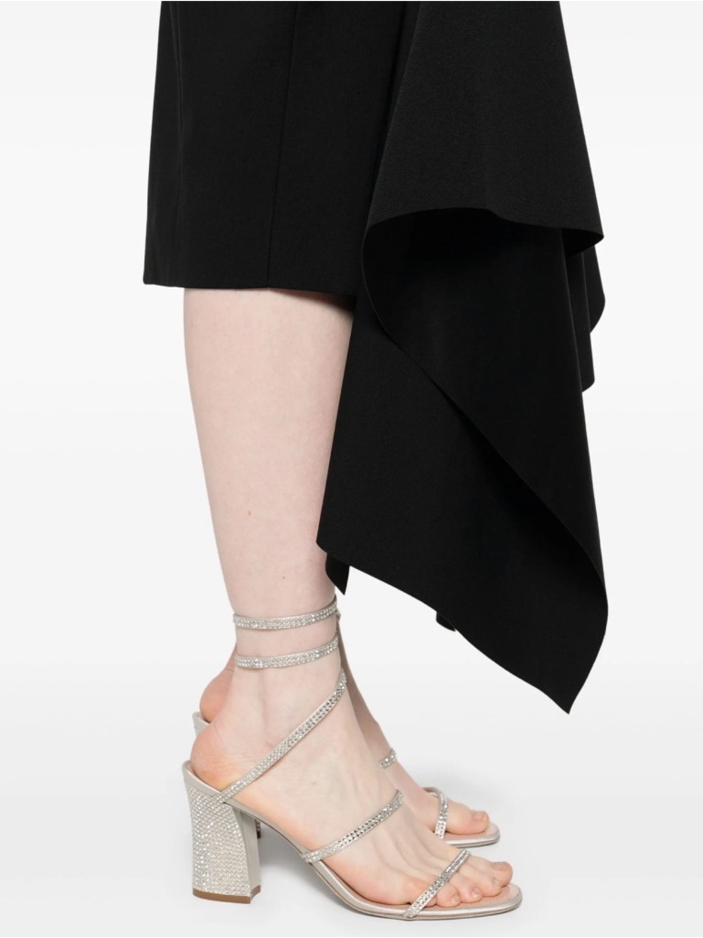 Solace London Black Sleeveless Mermaid Hem Dress - Picture 5 of 5